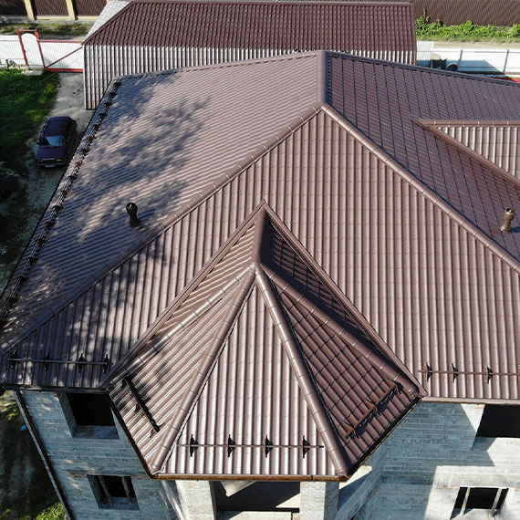 Монтаж сложной крыши и кровли в Бирюсинске и Иркутской области